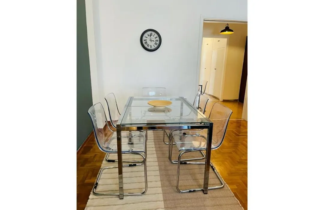 Cozy Apartment In Central Athens - Sleeps 6-1